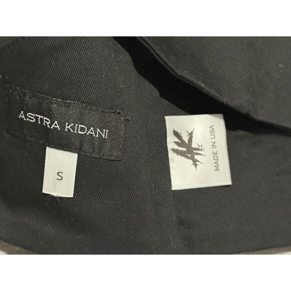 Astra Kidani Lara Corset Top in Black - Picture 6 of 6